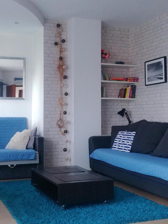 Apartament Wyspa, 2 Pokoje, Parking Gratis ミエンジボジェ エクステリア 写真